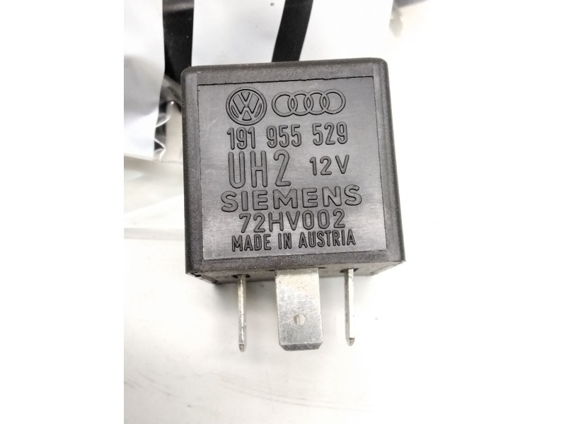 Recambio de rele limpiaparabrisas para volkswagen golf iv (1j1) 1.9 sdi referencia OEM IAM 191955529 72HV002 72