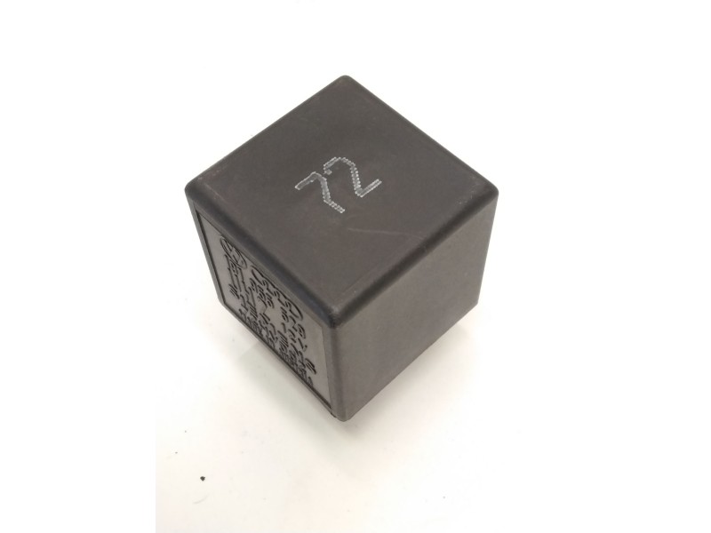 Recambio de rele limpiaparabrisas para volkswagen golf iv (1j1) 1.9 tdi referencia OEM IAM 191955529 72HV002 72