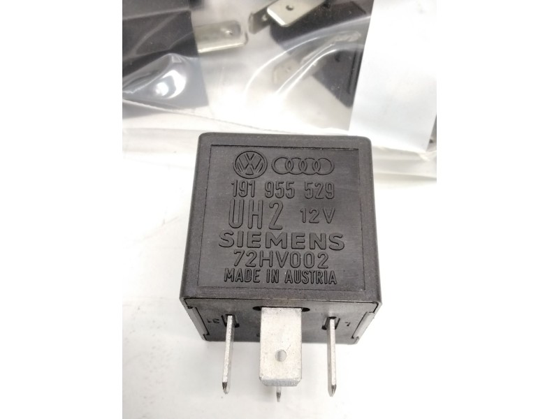 Recambio de rele limpiaparabrisas para volkswagen golf iv (1j1) 1.9 tdi referencia OEM IAM 191955529 72HV002 72