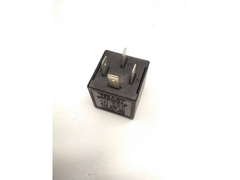 Recambio de rele limpiaparabrisas para volkswagen golf iv (1j1) 1.9 tdi referencia OEM IAM 191955529 72HV002 72