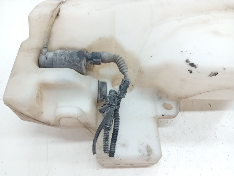 Recambio de deposito limpia para iveco stralis as44s48t/p referencia OEM IAM 504011556  