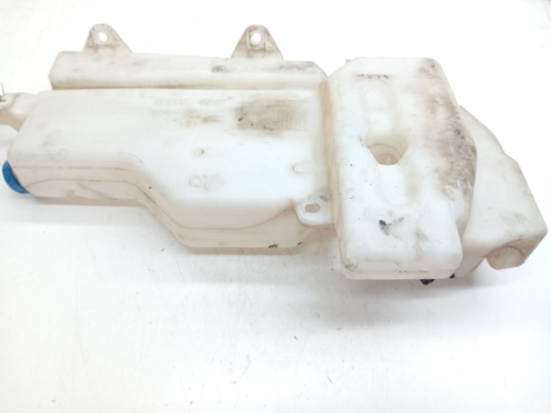 Recambio de deposito limpia para iveco stralis as44s48t/p referencia OEM IAM 504011556  