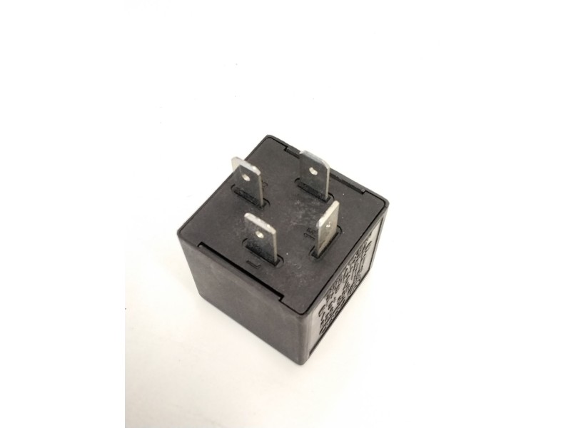 Recambio de rele limpiaparabrisas para volkswagen golf iv (1j1) 1.9 tdi referencia OEM IAM 191955529 72HV002 72