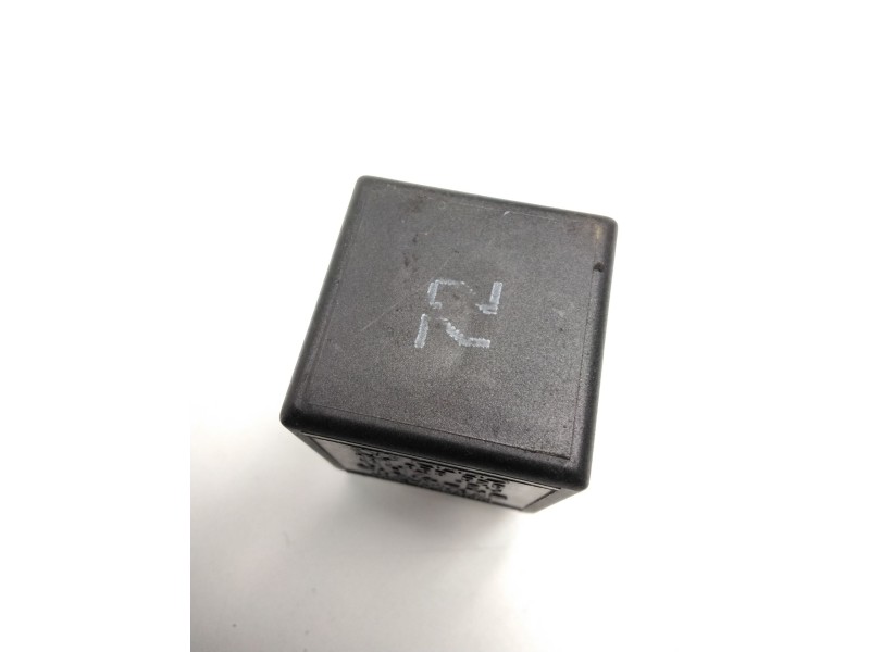 Recambio de rele limpiaparabrisas para volkswagen golf iv (1j1) 1.9 tdi referencia OEM IAM 191955529 72HV002 72