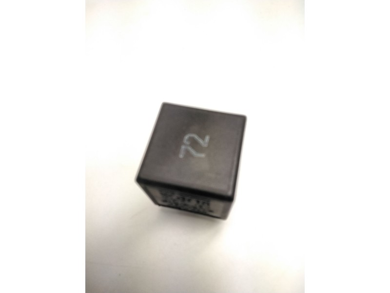 Recambio de rele limpiaparabrisas para volkswagen golf iv (1j1) 1.9 tdi 4motion referencia OEM IAM 191955529 72HV002 72