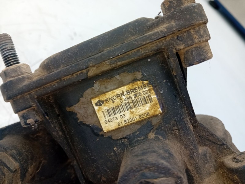 Recambio de valvula aire para man tg 360 a referencia OEM IAM 0486205022  