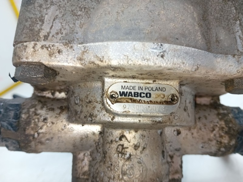 Recambio de valvula aire para man tg 360 a referencia OEM IAM 9730030070  