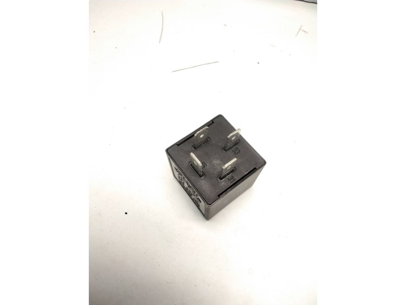 Recambio de rele limpiaparabrisas para seat ibiza ii (6k1) 1.6 i referencia OEM IAM 191955529 72HV002 72