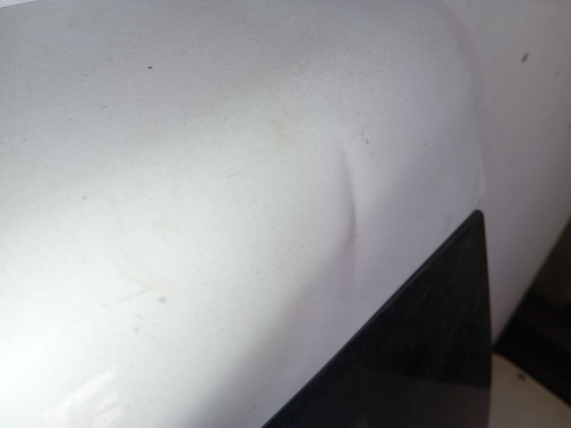 Recambio de porton trasero superior para land rover discovery 5 referencia OEM IAM   