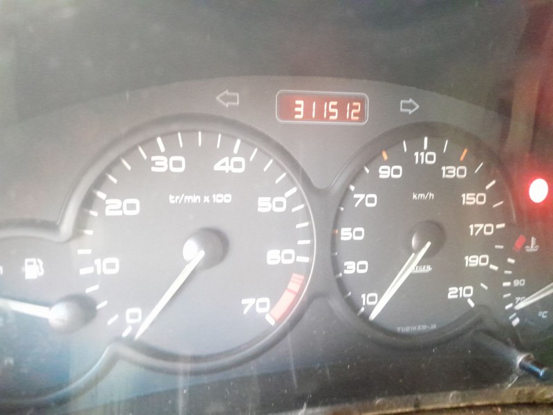 peugeot 206 fastback (2a/c) del año 2000