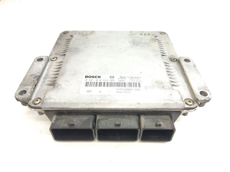 Recambio de centralita motor uce para opel vivaro a furgón (x83) 1.9 dti (f7) referencia OEM IAM 8200118526 0281010632 