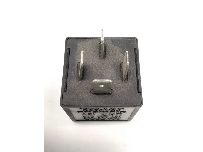 Recambio de rele limpiaparabrisas para seat ibiza ii (6k1) 1.9 tdi referencia OEM IAM 191955529 72HV002 72