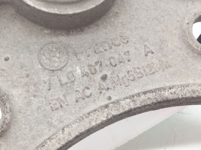 Recambio de brazo suspension superior delantero derecho para audi q7 (4lb) 3.0 tdi quattro referencia OEM IAM 7L0407047A  