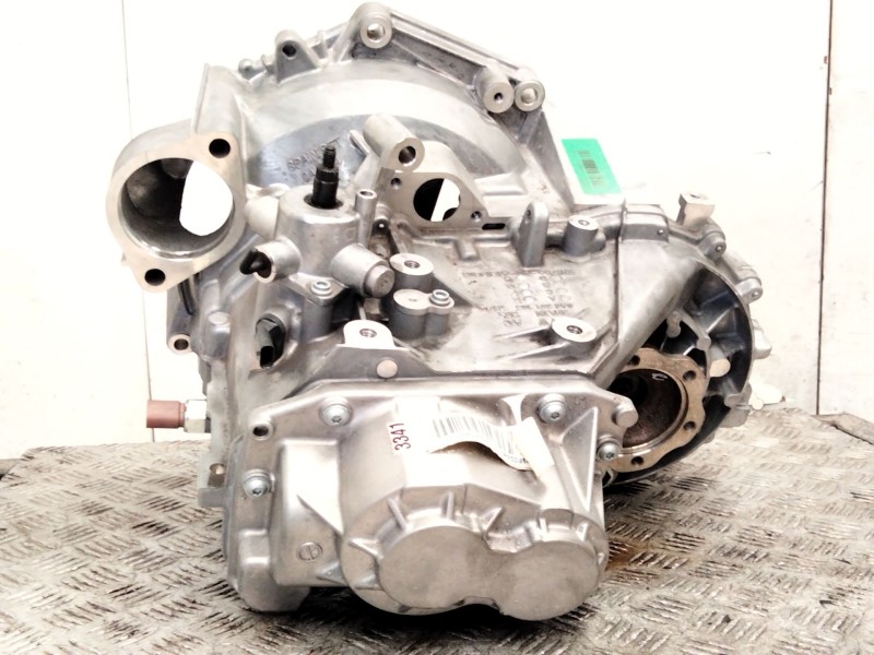 Recambio de caja cambios para volkswagen t-cross (c11) 1.0 tsi referencia OEM IAM 0AJ301103  