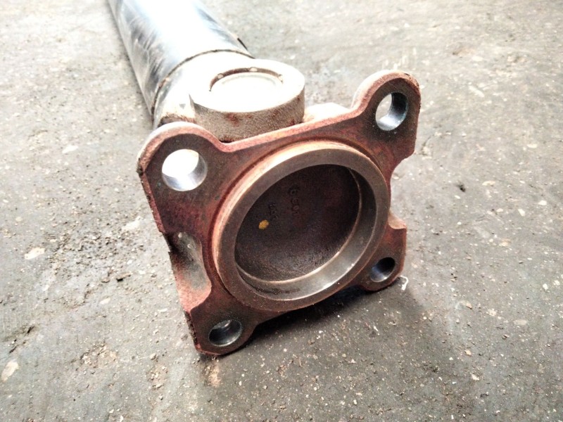 Recambio de cardan trasero para land rover discovery 5 referencia OEM IAM   