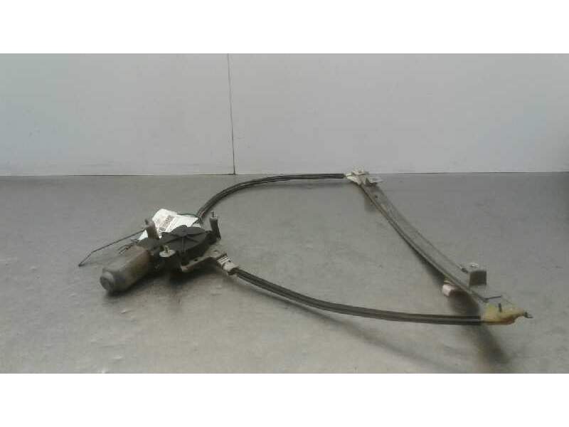 Recambio de elevalunas delantero izquierdo para renault clio ii fase ii (b/cb0) authentique referencia OEM IAM 7700842247  