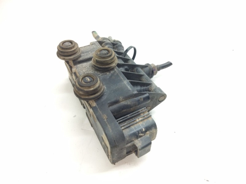 Recambio de valvula suspension para land rover discovery 5 referencia OEM IAM RVH000055  