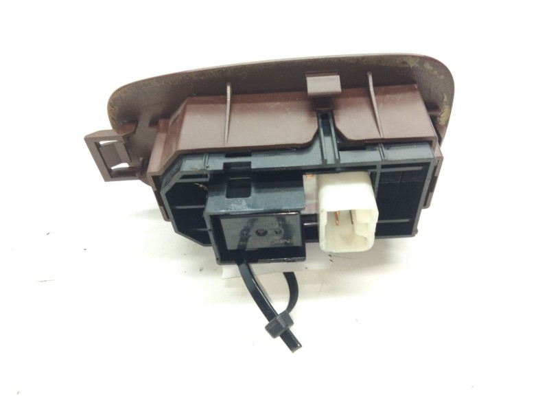 Recambio de mando elevalunas trasero izquierdo para lexus is200 (ds2/is2) referencia OEM IAM EP262430P  