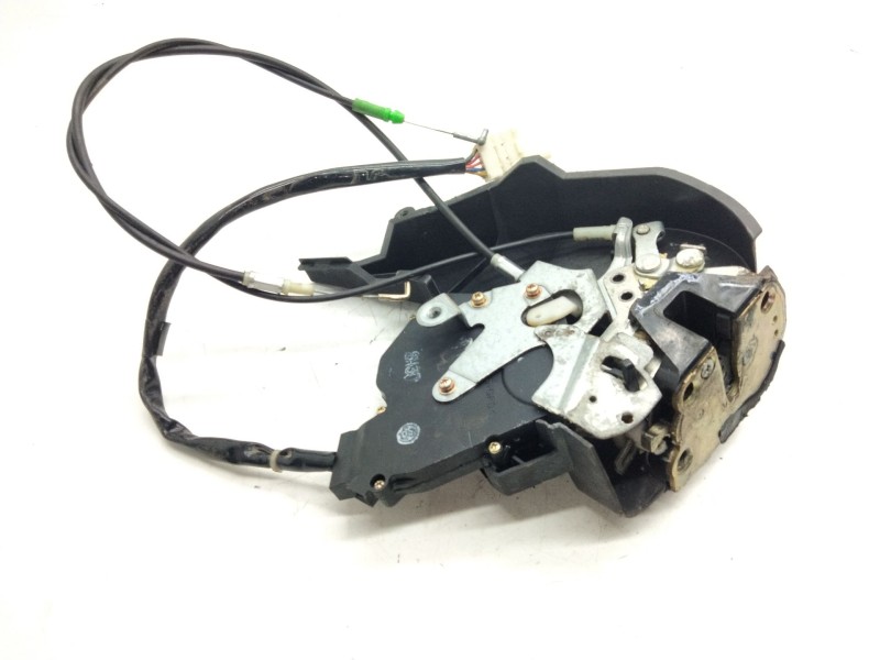 Recambio de cerradura puerta trasera derecha para lexus is200 (ds2/is2) referencia OEM IAM   