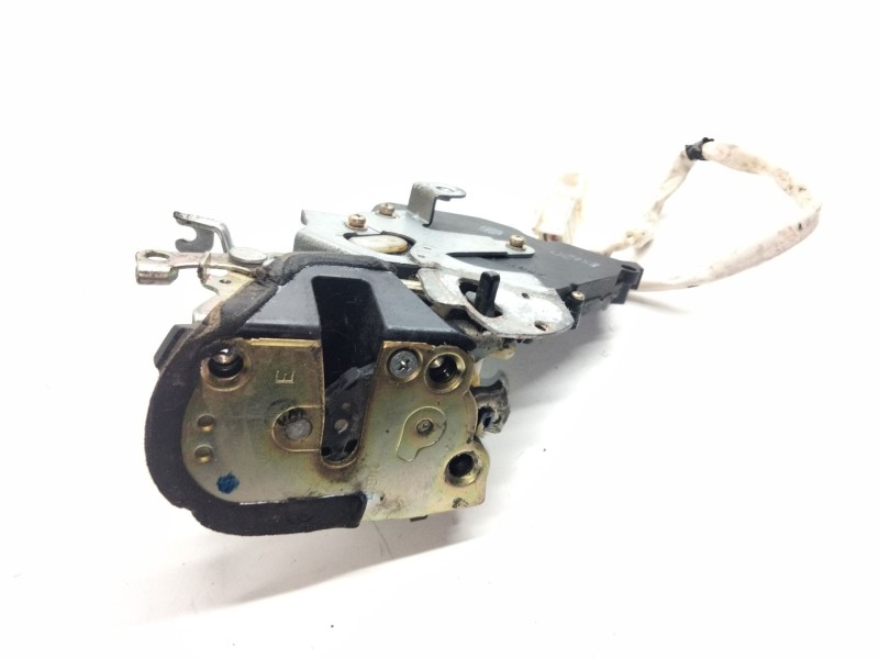 Recambio de cerradura puerta trasera izquierda para lexus is200 (ds2/is2) referencia OEM IAM   