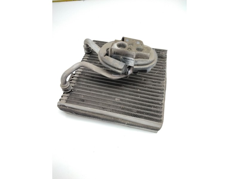 Recambio de evaporador aire acondicionado para volkswagen golf v (1k1) 1.9 tdi referencia OEM IAM 1K0820679  