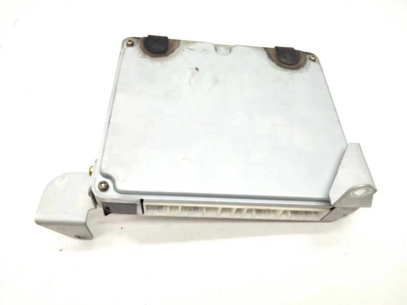 Recambio de centralita motor uce para lexus is200 (ds2/is2) referencia OEM IAM 8966153460  