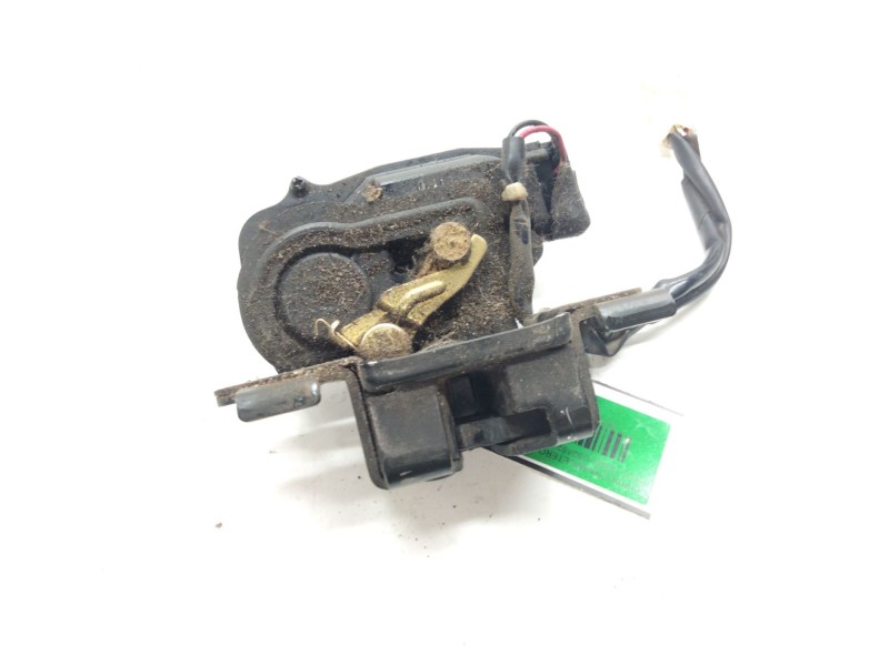 Recambio de cerradura maletero / porton para lexus is200 (ds2/is2) referencia OEM IAM   