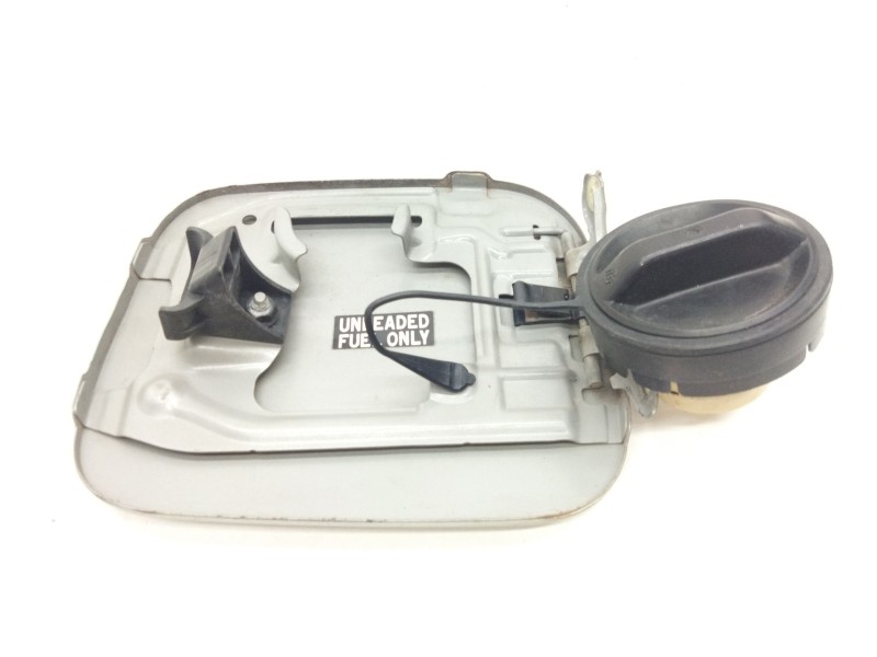 Recambio de tapa exterior combustible para lexus is200 (ds2/is2) referencia OEM IAM   