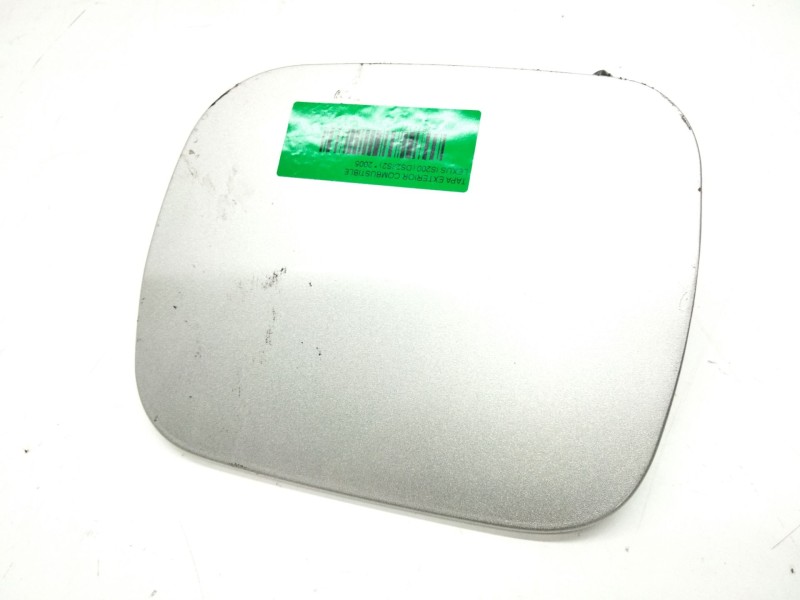 Recambio de tapa exterior combustible para lexus is200 (ds2/is2) referencia OEM IAM   