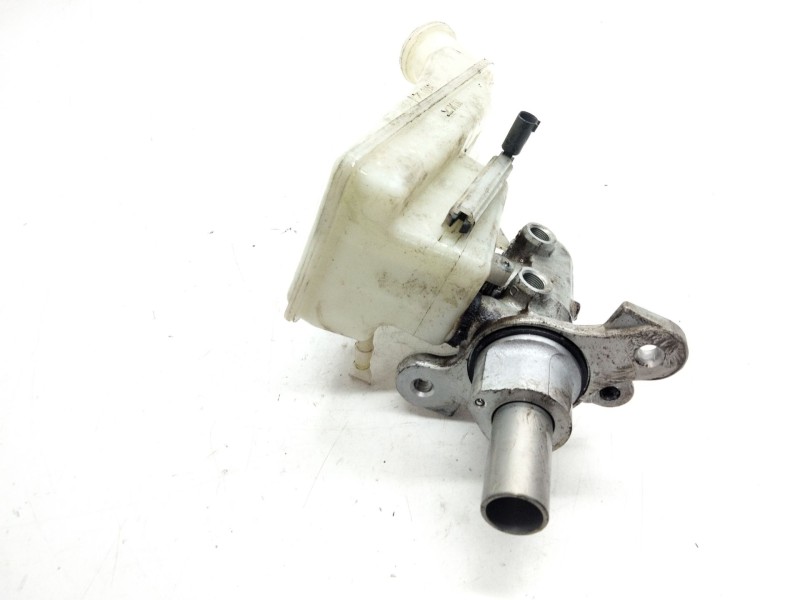 Recambio de bomba freno para mercedes-benz clase a (w176) a 200 cdi / d (176.008) referencia OEM IAM 32670345  
