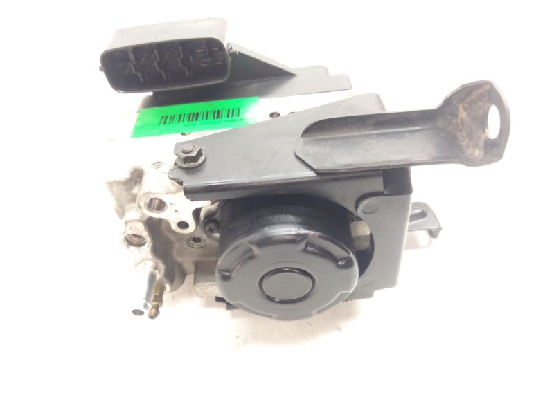 Recambio de abs para lexus is200 (ds2/is2) referencia OEM IAM   