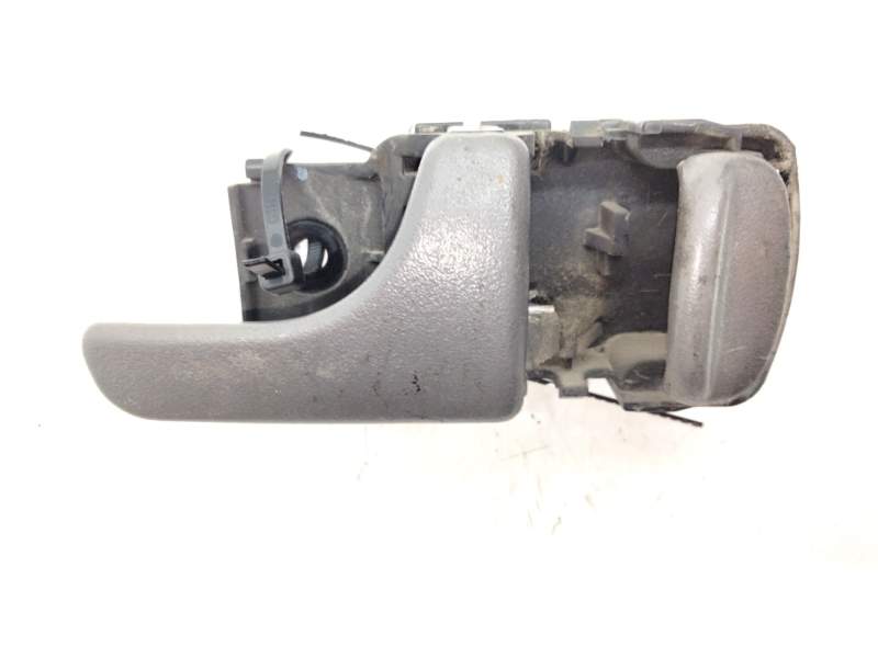 Recambio de maneta interior delantera derecha para nissan terrano ii (r20) 2.7 td 4wd referencia OEM IAM   