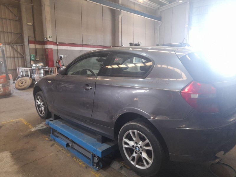 bmw 1 (e81) del año 2008