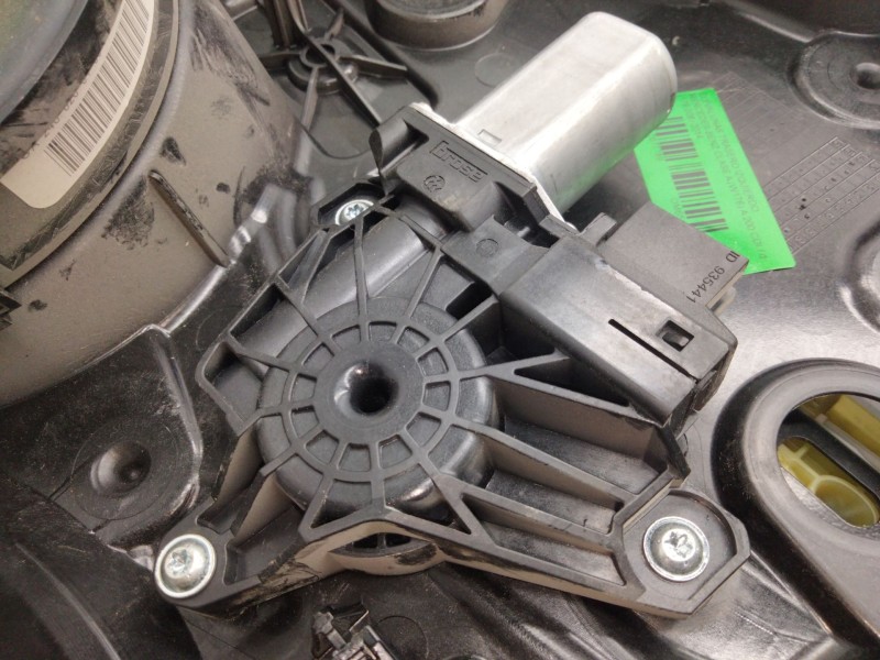 Recambio de elevalunas trasero izquierdo para mercedes-benz clase a (w176) a 200 cdi / d (176.008) referencia OEM IAM A123766002