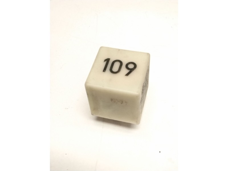 Recambio de rele para volkswagen golf iv (1j1) 1.9 tdi referencia OEM IAM 357906381A 109 RELE FUENTE ALIMENTACION