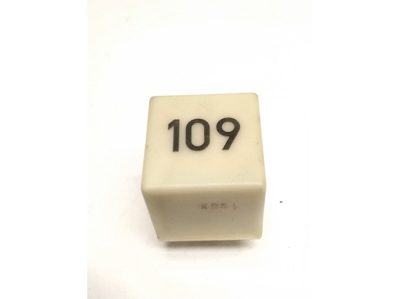 Recambio de rele para volkswagen golf iv (1j1) 1.9 tdi referencia OEM IAM 357906381A 109 RELE FUENTE ALIMENTACION