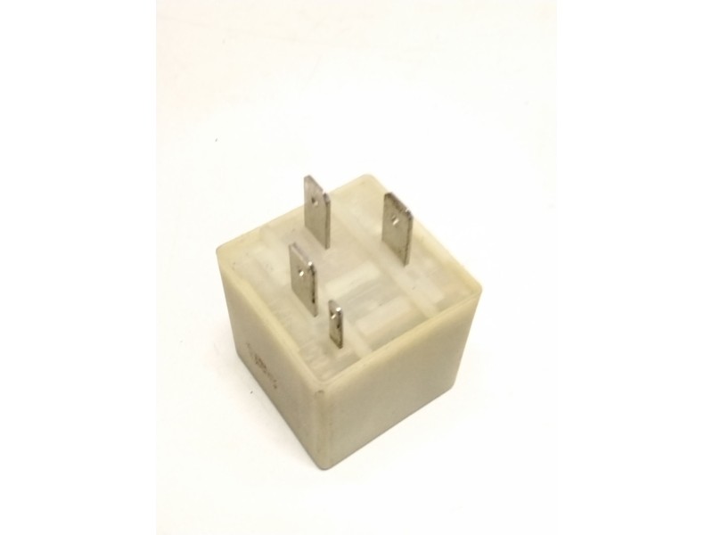 Recambio de rele para volkswagen golf iv (1j1) 1.9 tdi referencia OEM IAM 357906381A RELE FUENTE ALIMENTACION 109 //BOLSA 5 UNID