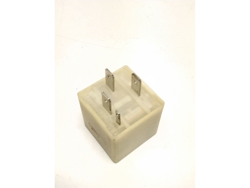 Recambio de rele para volkswagen golf iv (1j1) 1.9 tdi referencia OEM IAM 357906381A RELE FUENTE ALIMENTACION 109 //BOLSA 5 UNID