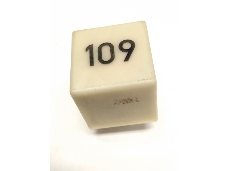 Recambio de rele para volkswagen golf iv (1j1) 1.9 tdi referencia OEM IAM 357906381A RELE FUENTE ALIMENTACION 109 //CAJA 192 UNI