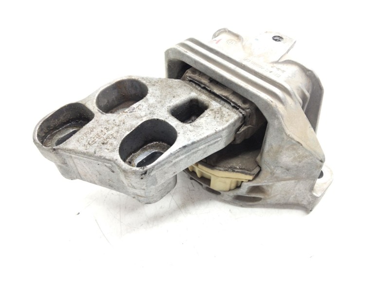 Recambio de soporte motor izquierdo superior para mercedes-benz clase a (w176) a 200 cdi / d (176.008) referencia OEM IAM   