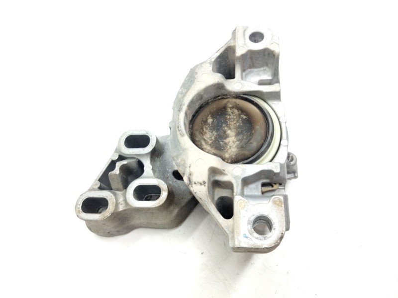 Recambio de soporte motor izquierdo superior para mercedes-benz clase a (w176) a 200 cdi / d (176.008) referencia OEM IAM   