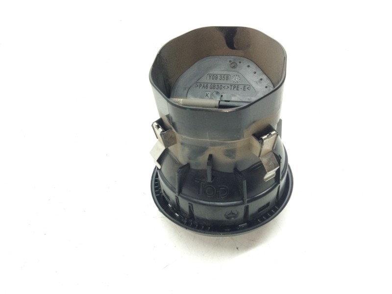 Recambio de aireador central para mercedes-benz clase a (w176) a 200 cdi / d (176.008) referencia OEM IAM A1768300354  