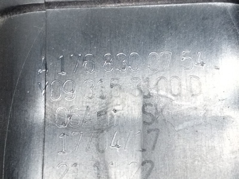 Recambio de aireador derecho para mercedes-benz clase a (w176) a 200 cdi / d (176.008) referencia OEM IAM A1768300754  