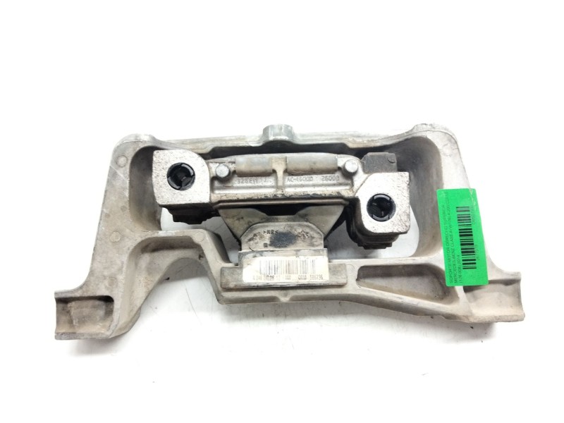 Recambio de soporte motor derecho superior para mercedes-benz clase a (w176) a 200 cdi / d (176.008) referencia OEM IAM A2462402