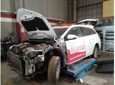 toyota auris (_e18_) del año 2019 2