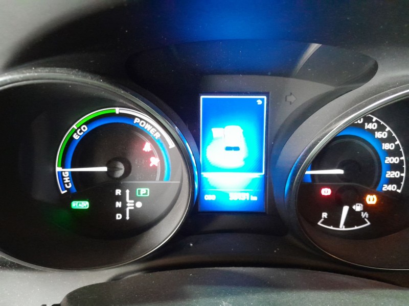 toyota auris (_e18_) del año 2019