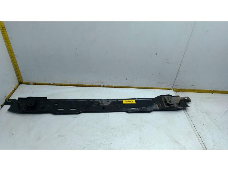 Recambio de travesaño inferior para opel vivaro c furgoneta (k0) 1.5 referencia OEM IAM 8907638001  