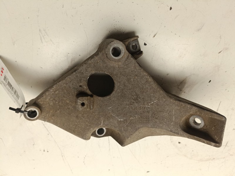 Recambio de soporte motor izquierdo inferior para bmw serie 5 touring (f11) referencia OEM IAM 2211677504101  