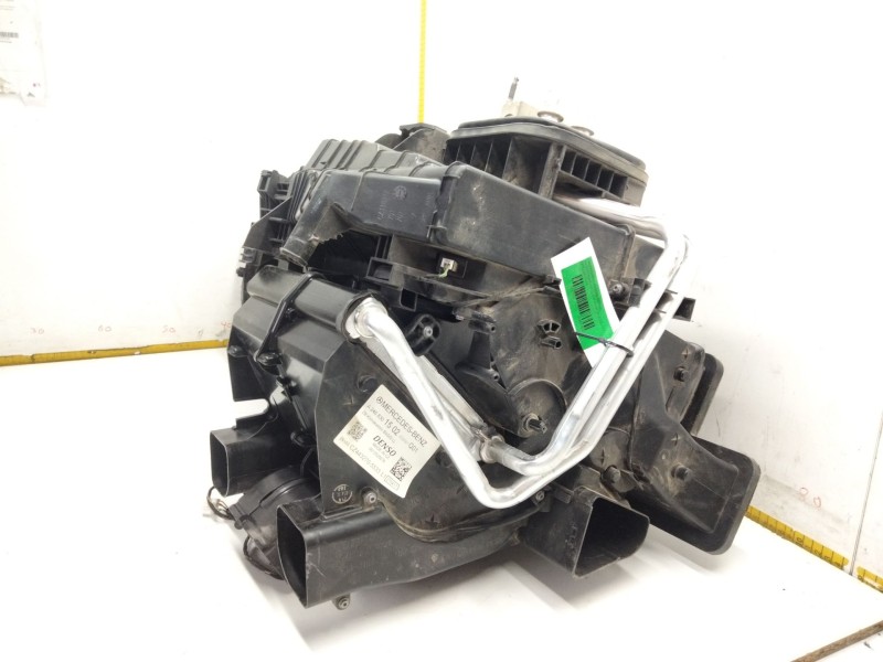 Recambio de calefaccion entera normal para mercedes-benz clase a (w176) a 200 cdi / d (176.008) referencia OEM IAM A2468301502  