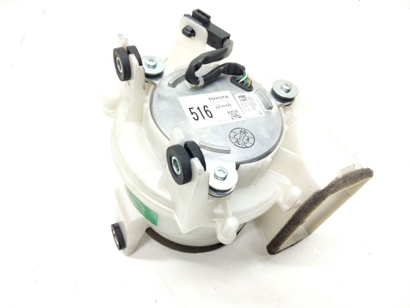 Recambio de motor refrigerador bateria para toyota auris (_e18_) 1.3 (nre180_) referencia OEM IAM G923012010  